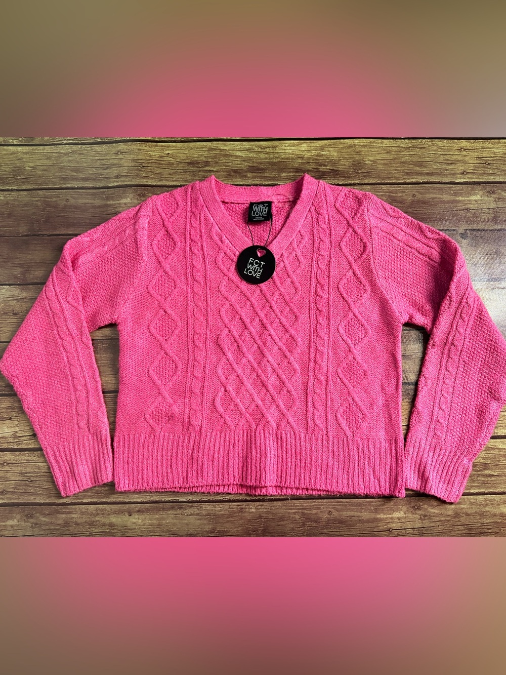🆕 FCT With Love Cozy Pink Cable Knit V-Neck Sweater Size Medium